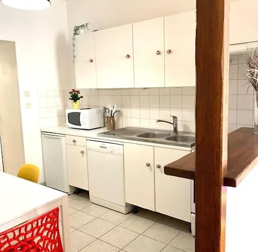 : Au Coeur Du Vieux Апартаменты