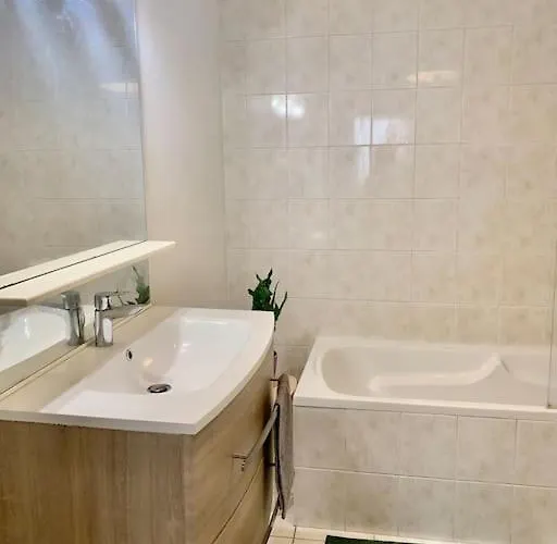 : Au Coeur Du Vieux *